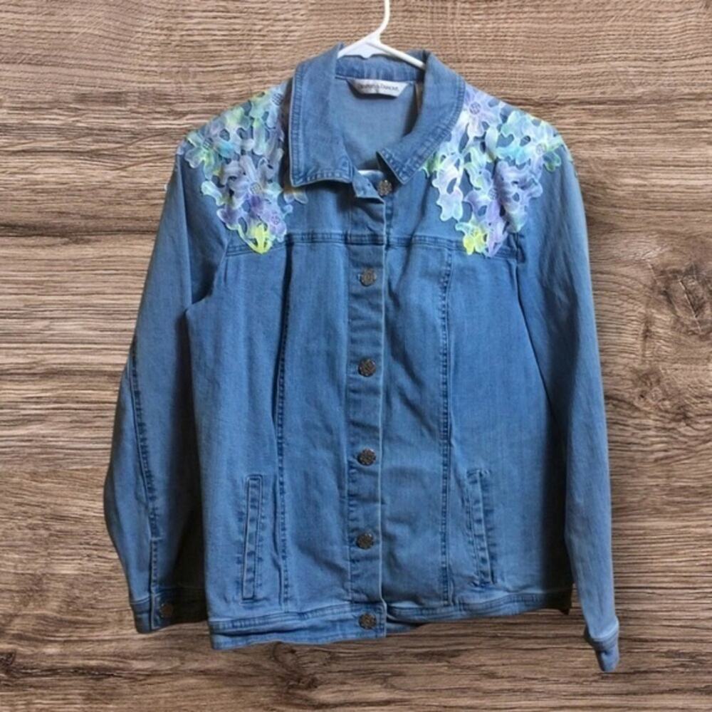 Draper’s and Damon’s appliqué Jean jacket. Medium